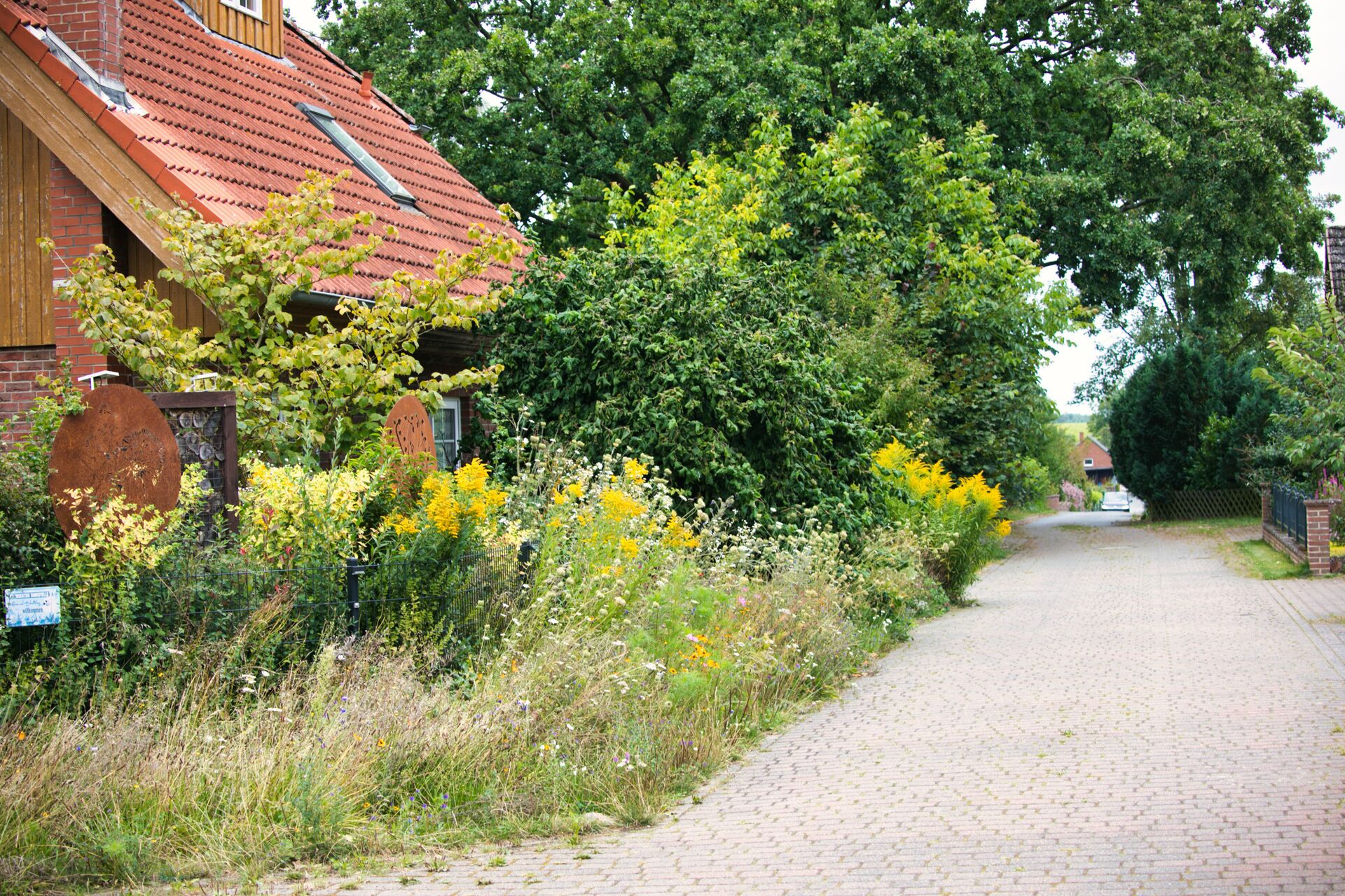 Einfach hin und weg: Viel Platz mit schönem Garten in Natendorf